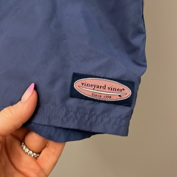 Vineyard Vines Men’s Swim Trunk Board Shorts Size 32 Bathing Suit - Picture 3 of 7